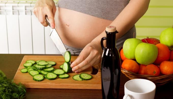 임산부는 오이를 먹을 수 있습니까?  임신 중 좋거나 나빠?