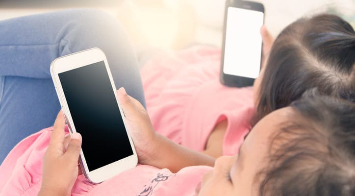 Nechat děti používat mobilní telefony: Dobré nebo špatné?