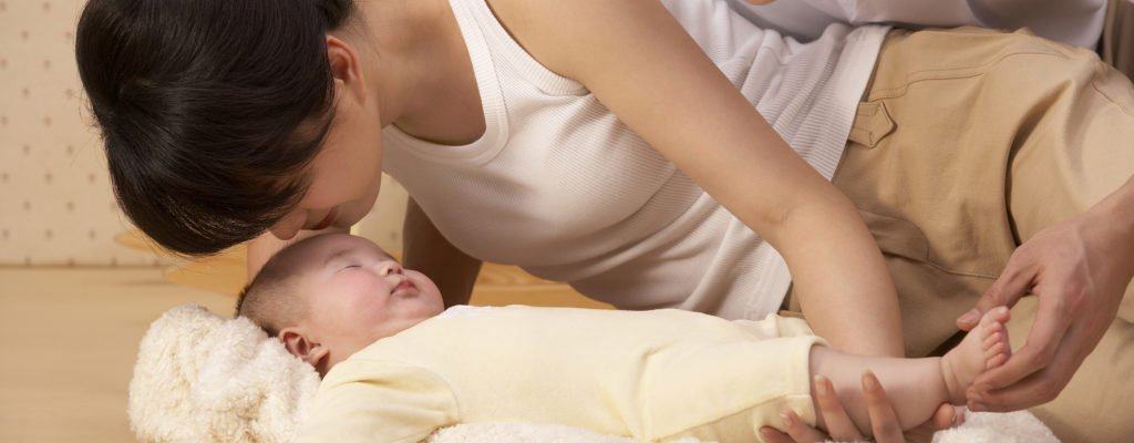 5 طرق رائعة لتقليل التوتر لدى الأمهات بعد الولادة