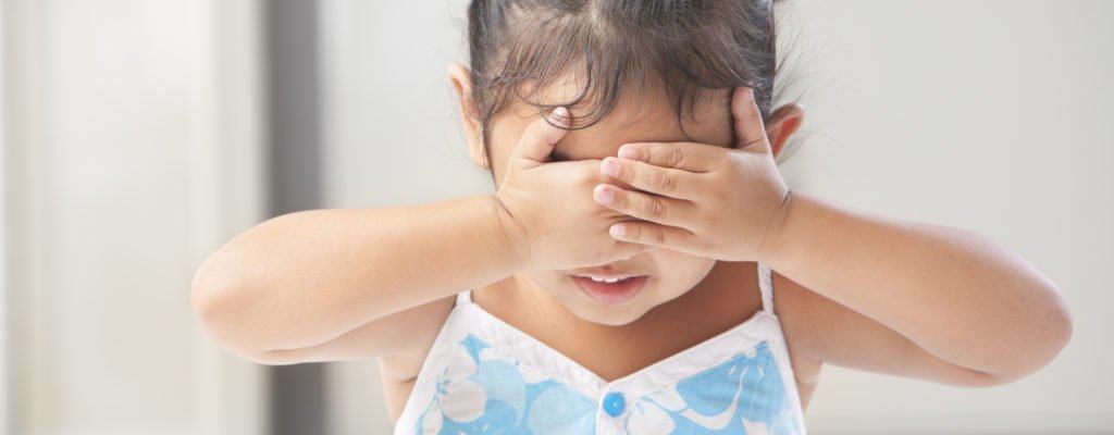 Příčiny plachých dětí mají nízké sebevědomí