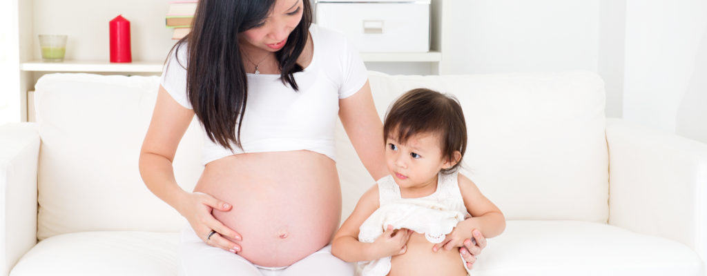 Childbirth consecutive: how do parents take care of their children?