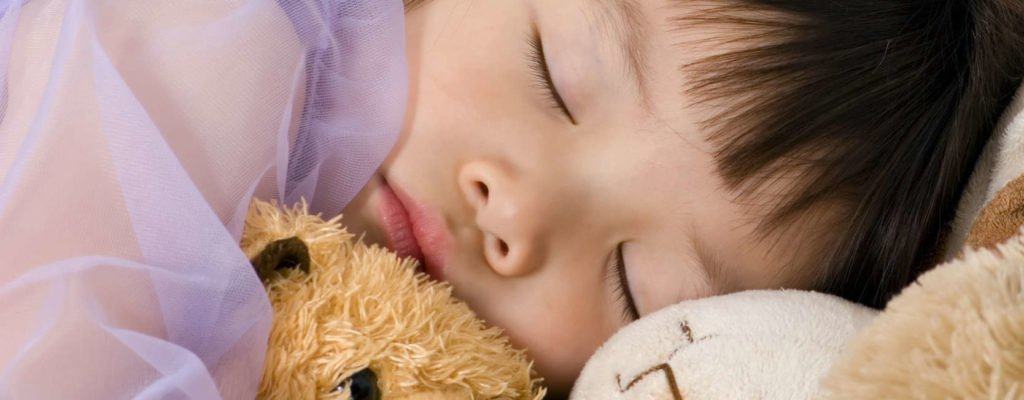 Skvělý způsob, jak naučit vaše dítě spát ve vlastní posteli