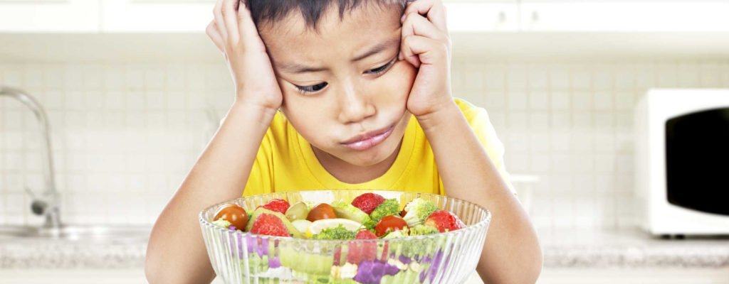 5 pasos para ayudar a su hijo a comer más frutas y verduras