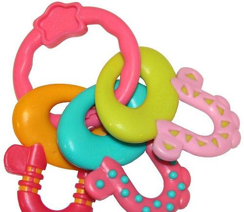 Giochi per bambini sotto i 4 mesi: marionette e sonagli