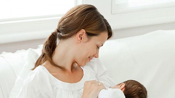 Muttermilch: Eine wichtige Nährstoffquelle für Frühgeborene