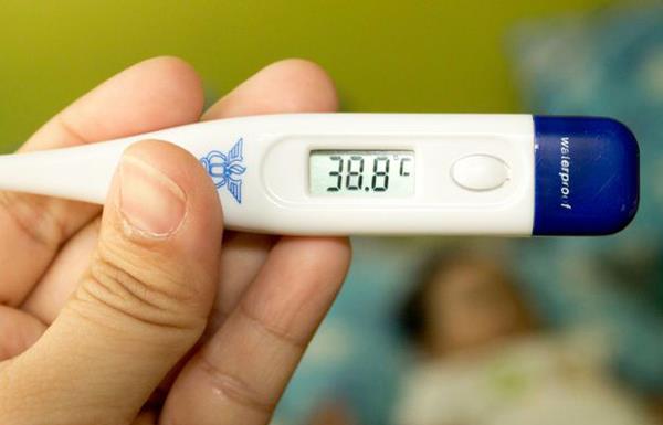 Lær den normale temperaturen til babyer for å beskytte dem ordentlig