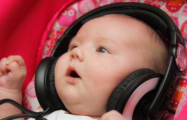 La scelta della musica per bambini intelligenti non deve essere fatta subito