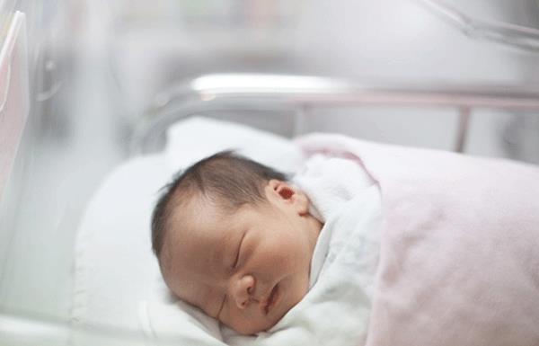 ストレート電気の場合、赤ちゃんがよく眠るかどうかは良いです