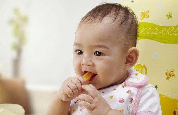 Hvor mange kg veier en 7 måneder gammel baby for å oppfylle standarden, vet du?