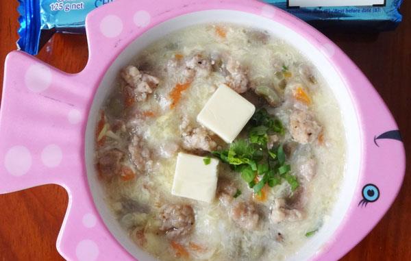 How to cook porridge for baby food according to each age