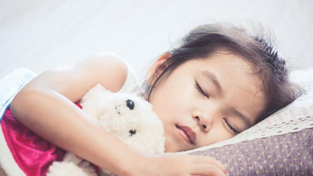 5-year-old child with difficulty sleeping: dangerous condition or not serious?