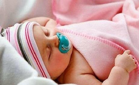 Pacifiers: Should children use it?