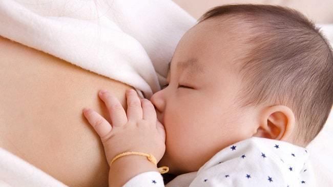 10 notes on how to breastfeed your baby at night, update it now!
