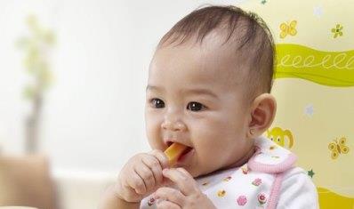 Practice good eating habits for your baby